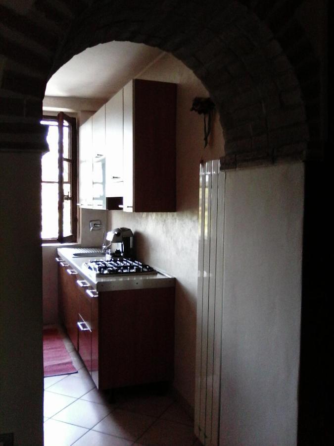 Appartamento In Collina "La Perla" Riparbella Luaran gambar